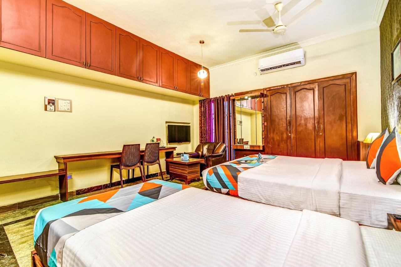 Fabexpress Nestlay Rooms - 100M From Velammal Hall, Moggappair Chennai Eksteriør bilde