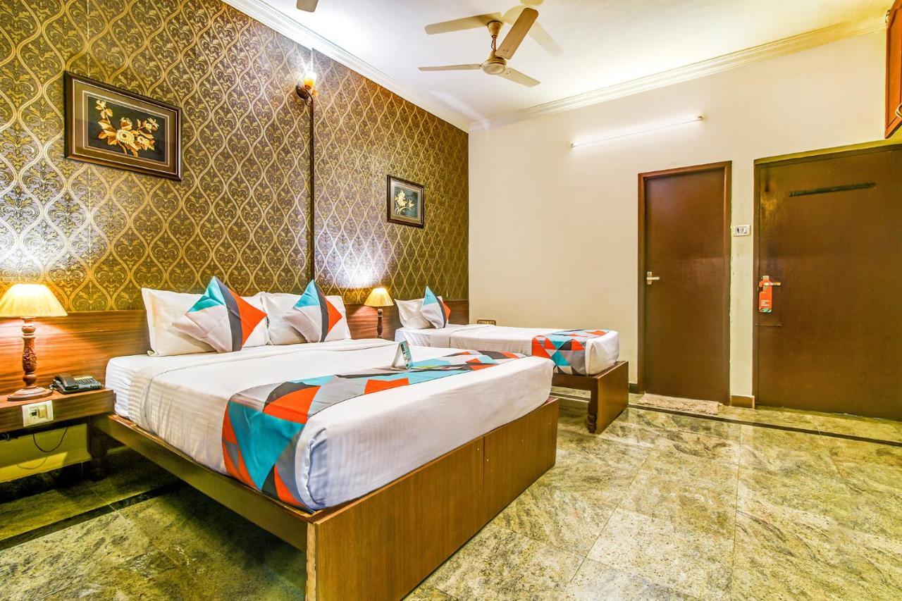 Fabexpress Nestlay Rooms - 100M From Velammal Hall, Moggappair Chennai Eksteriør bilde